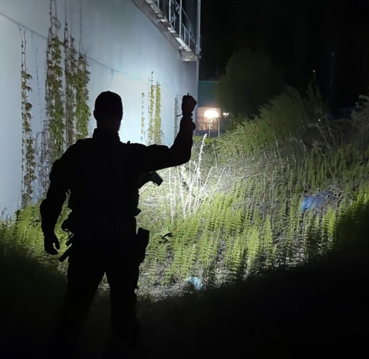 Fenix TK20R UE -taskulamppu, 2800 lm, harmaa