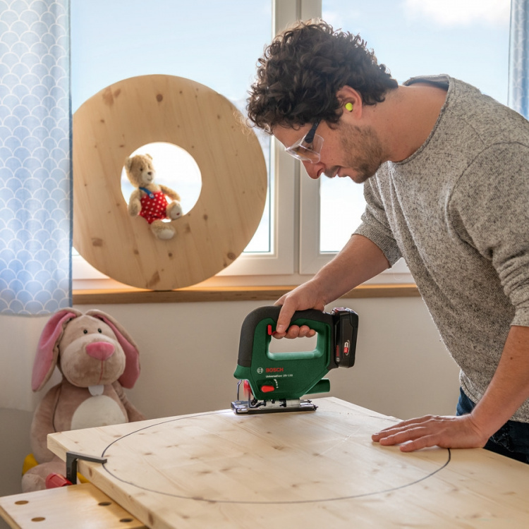 Bosch UniversalSaw 18V-100 Solo -akkupistosaha, ilman akkua