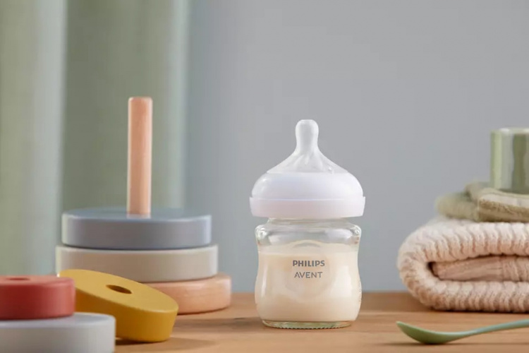 Philips Avent SCY930/01 Natural Response -lasinen tuttipullo, 120 ml Philips Avent SCY930/01 Natural Response -lasinen tuttipullo, 120 ml