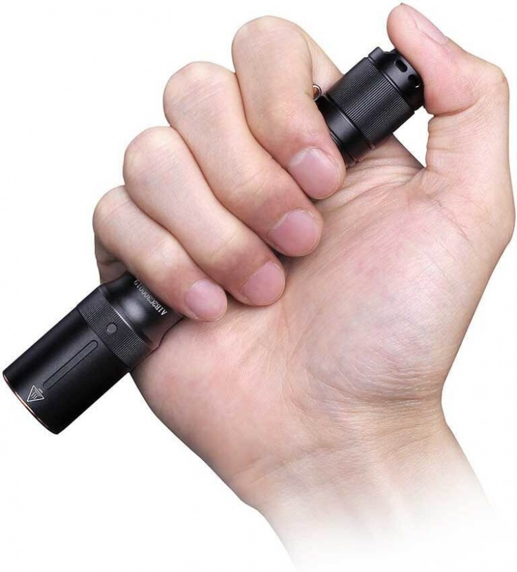 Fenix E20 V2.0 -taskulamppu