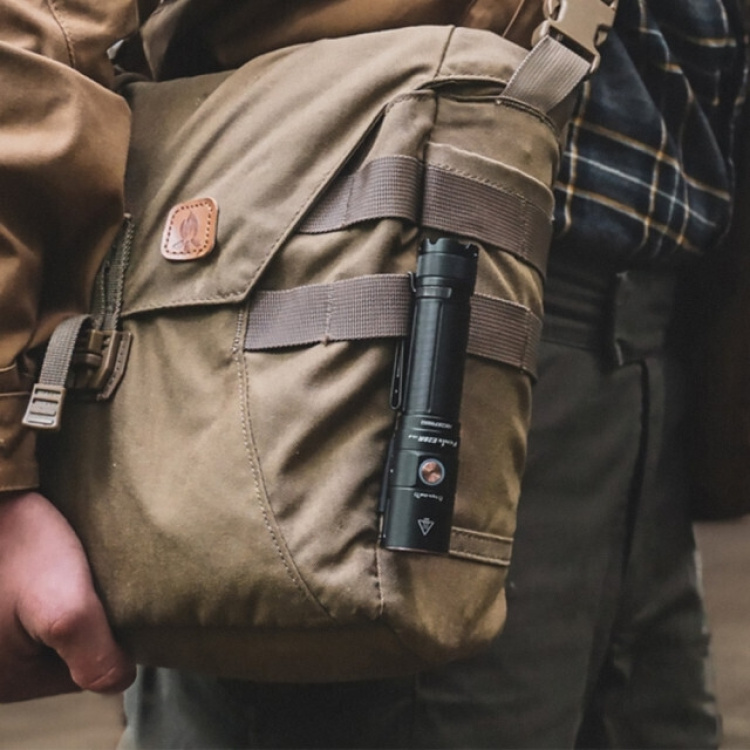 Fenix E28R V2.0 -taskulamppu, 1700 lm