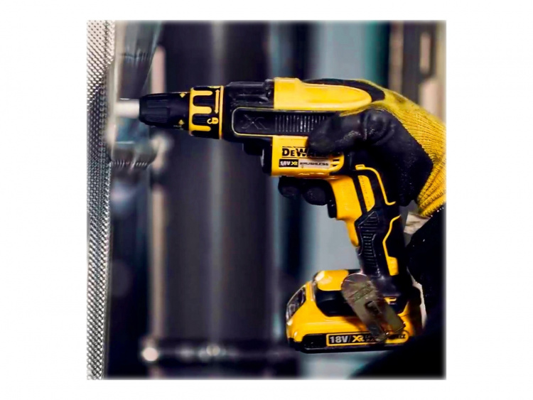 DeWALT DCF620P2K-QW Skruvmejsel med automatisk matning 1/4 sexkant
