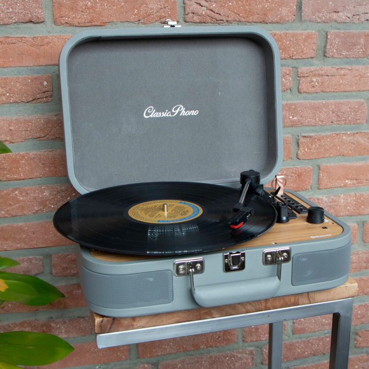 Lenco Levysoitin, jossa on Bluetooth® ja USB-soitin / -tallennin