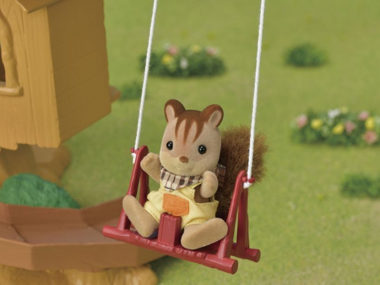 Sylvanian Families Elämyspuumaja