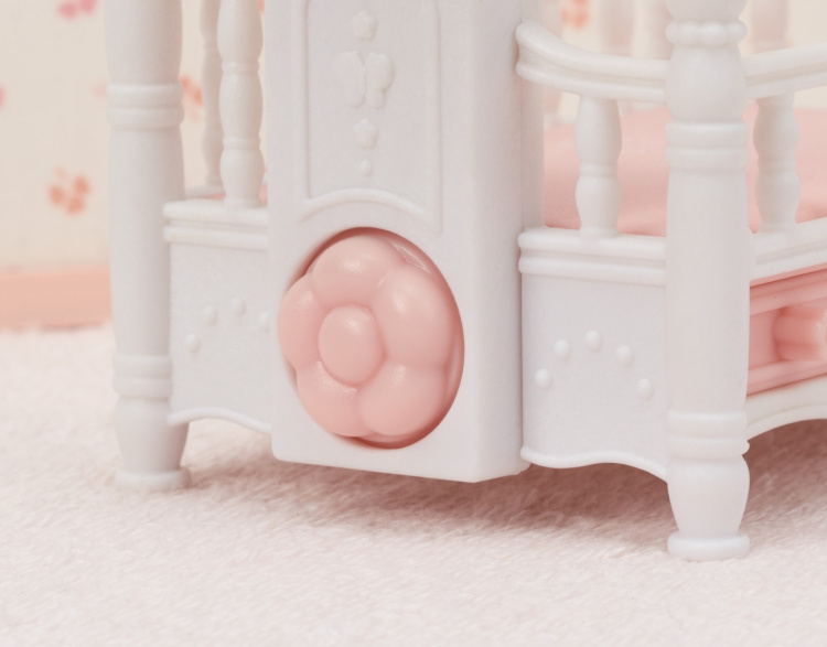 Sylvanian Families Vauvavuode mobileilla