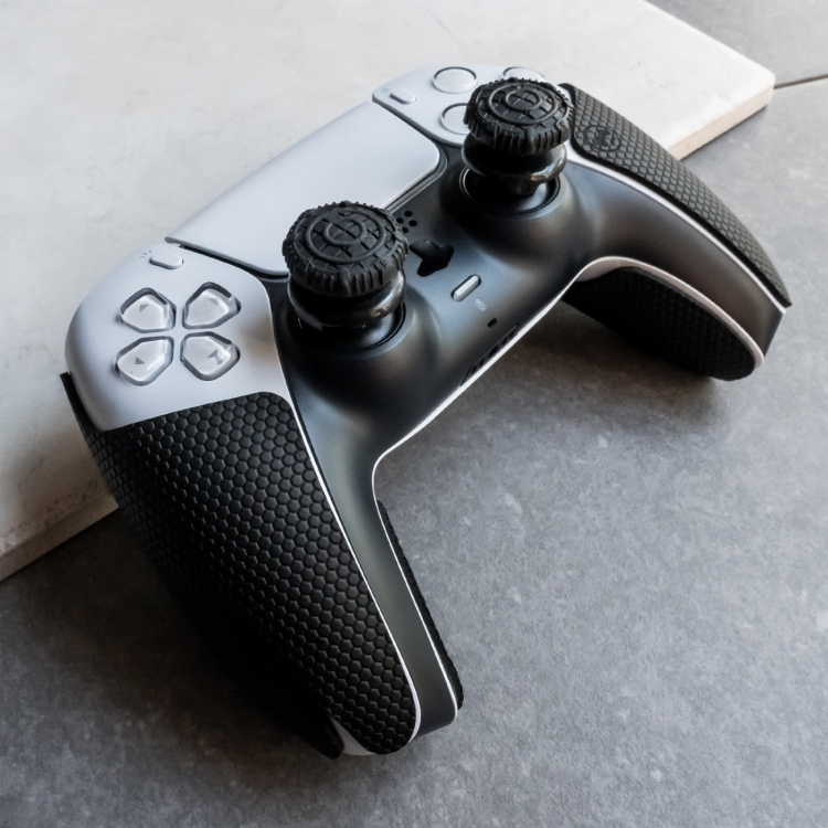 KontrolFreek Performance Grips, musta (PS5)