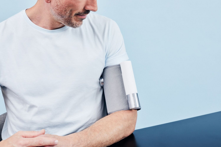 Withings BPM Core -verenpainemittari jossa EKG ja digitaalinen stetoskooppi Withings BPM Core -verenpainemittari jossa EKG ja digitaalinen stetoskooppi
