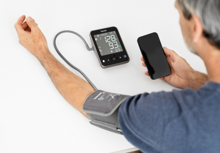 Beurer BM64 BT verenpainemittari