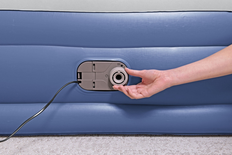 Bestway Tritech™ Air Mattress Queen -ilmatäytteinen varavuode, sisäänrakennettu pumppu, 203 x 152 x 46 cm
