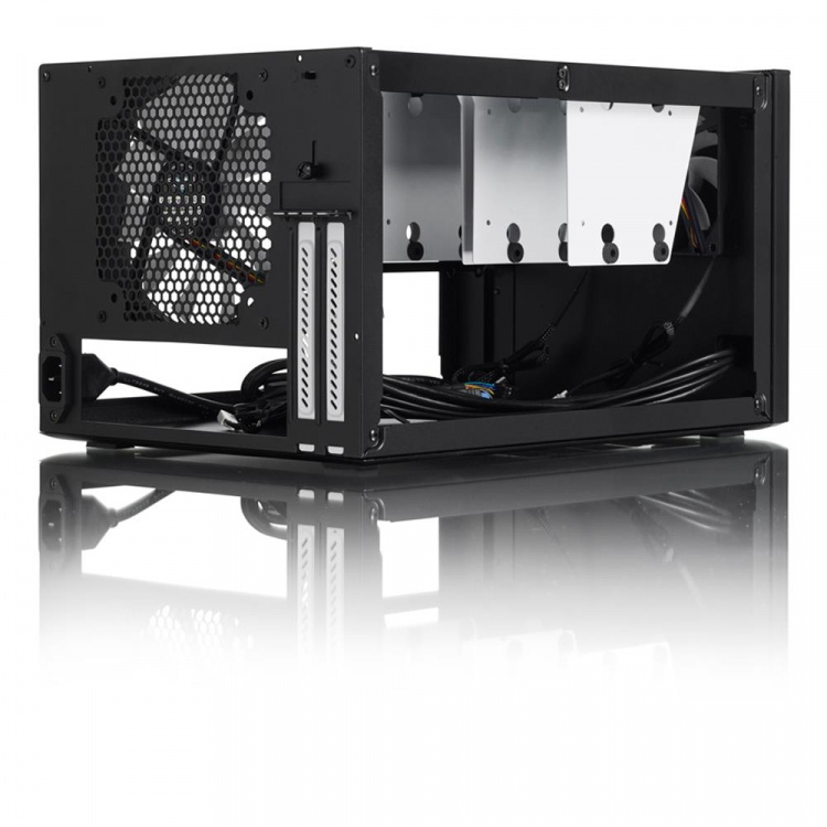 Fractal Design Node 304 Musta ilman virtalähdettä
