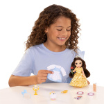 JAKKS Pacific Disney Princess 6 tuuman Petite-nukke, jossa on ylimääräinen muoti ja asusteet Be Our Guest Belle -nukke