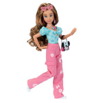 JAKKS Pacific Disney ily 4EVER Fashion Doll -muotinukke, jossa on Minnien inspiroima lisämuoti