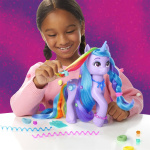 Hasbro My Little Pony 9 tuuman kristalli Magic Izzy