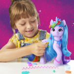 Hasbro My Little Pony 9 tuuman kristalli Magic Izzy