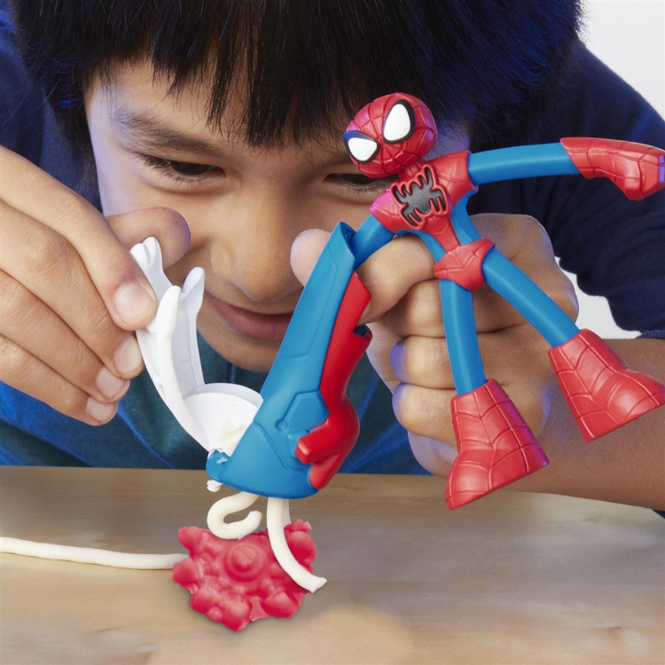 Play-Doh Marvel Spider-Man & Compound (leikkimassa)