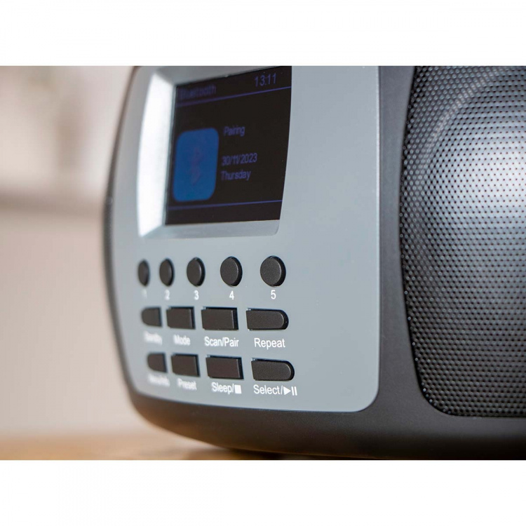 Lenco Kannettava DAB+/FM-radio Bluetooth® CD-soittimella ja suurella LCD-värinäytöllä Musta