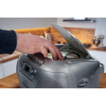 Lenco Kannettava FM Radio CD kasettisoitin Hopea Lenco Kannettava FM Radio CD kasettisoitin Hopea