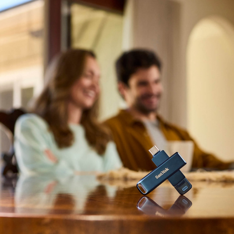 SanDisk USB-muistitikku Phone Drive 64GB