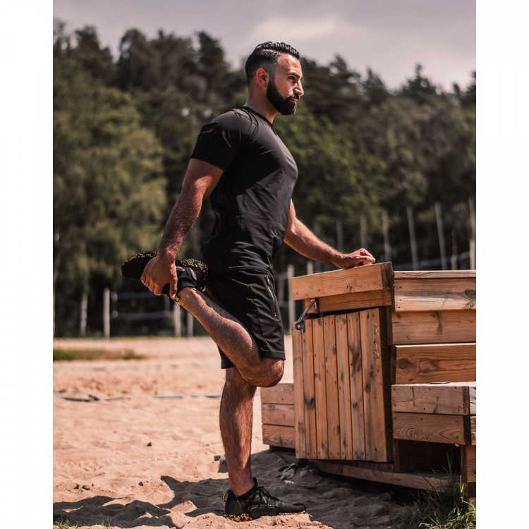 SWEDISH POSTURE T-paita Miehet Reminder Musta M SWEDISH POSTURE T-paita Miehet Reminder Musta M