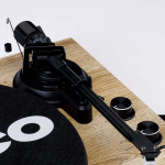 Lenco Levysoitin, jossa on Bluetooth®-tiedonsiirto Mänty