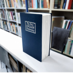 Mad Monkey Kirjaholvi Mad Monkey Kirjaholvi