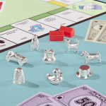 Hasbro gaming Lautapeli Monopoly Classic 90th Year Edition (SE)