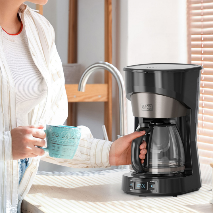 BLACK+DECKER Kahvinkeitin LCD 12 Kupit
