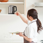 BLACK+DECKER Vedenkeitin 1L 2200W Harjattu