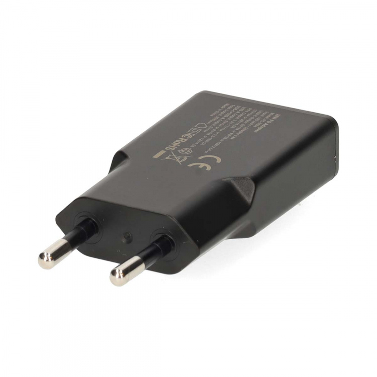 Nedis Seinälaturi | 20 W | GaN | PD3.0 | Pikalataus-toiminto | 1.5 / 2.0 / 2.22 A / 3.0 A | Lähtöliitäntöjen määrä: 2 | USB-A / USB-C™ | USB Type-C™ (irrallinen) Kaapeli | 1.50 m | Automaattinen Jännitteen Valinta | Musta