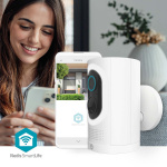 Nedis SmartLife Ulkokamera | Spotlight | 3MP Full HD 1296p | IP65 | Maks. akunkesto: 6 Kuukautta | MicroSD (ei sisälly) / Pilvipalvelutallennus (valinnainen) | 5 V DC | Liiketunnistimella | Yökuvaus | Valkoinen Nedis SmartLife Ulkokamera | Spotlight | 3MP Full HD 1296p | IP65 | Maks. akunkesto: 6 Kuukautta | MicroSD (ei sisälly) / Pilvipalvelutallennus (valinnainen) | 5 V DC | Liiketunnistimella | Yökuvaus | Valkoinen