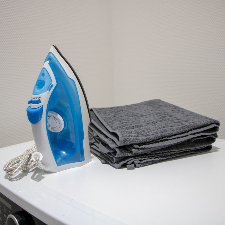 MELISSA Höyrysilitysrauta tarttumaton pinnoite 2000W Valkoinen / Sininen MELISSA Höyrysilitysrauta tarttumaton pinnoite 2000W Valkoinen / Sininen