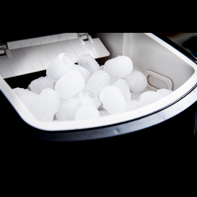 Gastronoma Jääkuutiokone