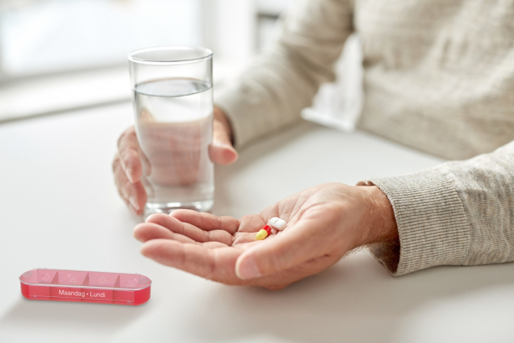 Fysic Viikoittainen pinottava pilleri järjestäjä Fysic Viikoittainen pinottava pilleri järjestäjä