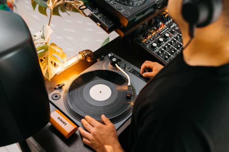 Lenco Levysoitin suora asema PC-koodaus CE-UK Harmaa Lenco Levysoitin suora asema PC-koodaus CE-UK Harmaa