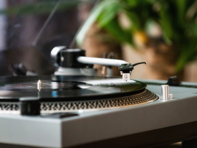 Lenco Levysoitin suora asema PC-koodaus CE-UK Harmaa Lenco Levysoitin suora asema PC-koodaus CE-UK Harmaa