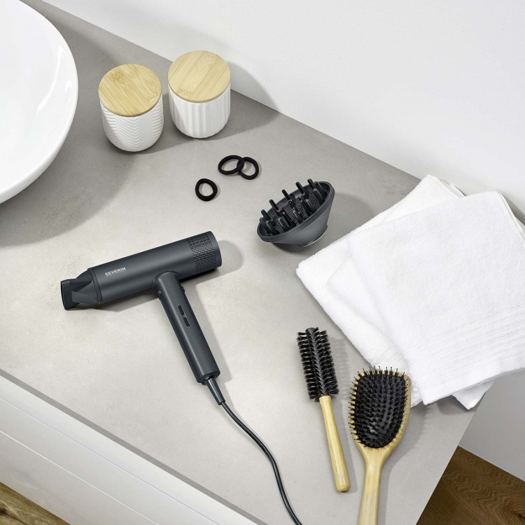 Severin Hårfön S-STYLE SPEED PRO HT 0170 2000W 3 Effekt/Templägen 2.8m SLADD SVART