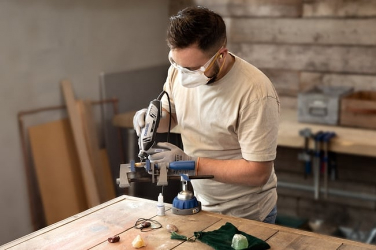 Dremel 4250-35 -monitoimityökalu