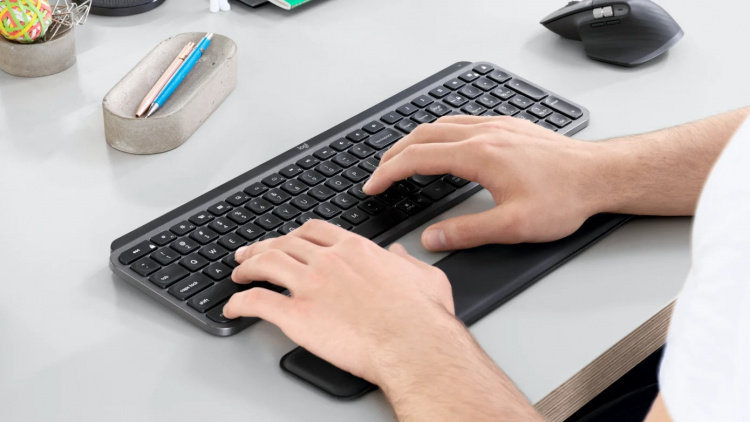Logitech MX -kämmentuki, grafiitti