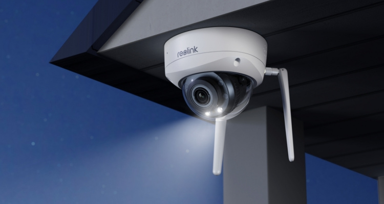 Reolink RLC-843WA -valvontakamera ulko- ja sisäkäyttöön