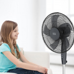 BLACK+DECKER Jalustatuuletin 40cm 45W Musta