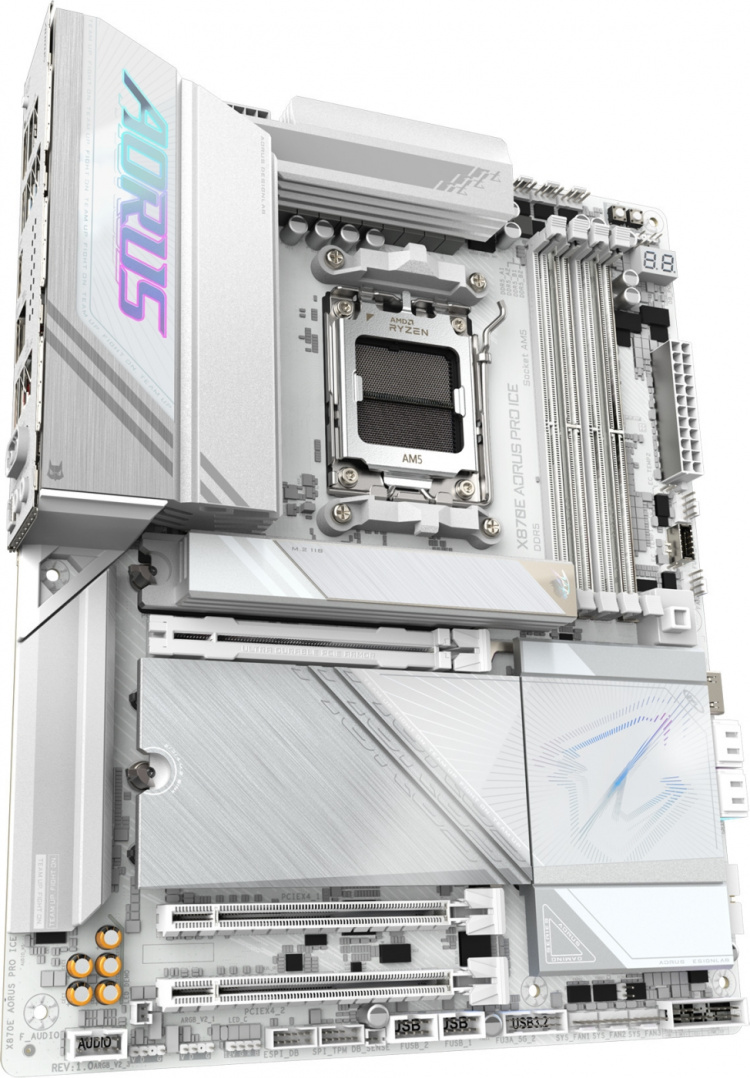 Gigabyte X870E AORUS PRO ICE ATX -emolevy