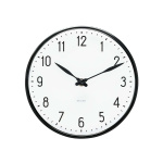 Arne Jacobsen Clocks Arne Jacobsen – Station-seinäkello – Ø29 cm – musta
